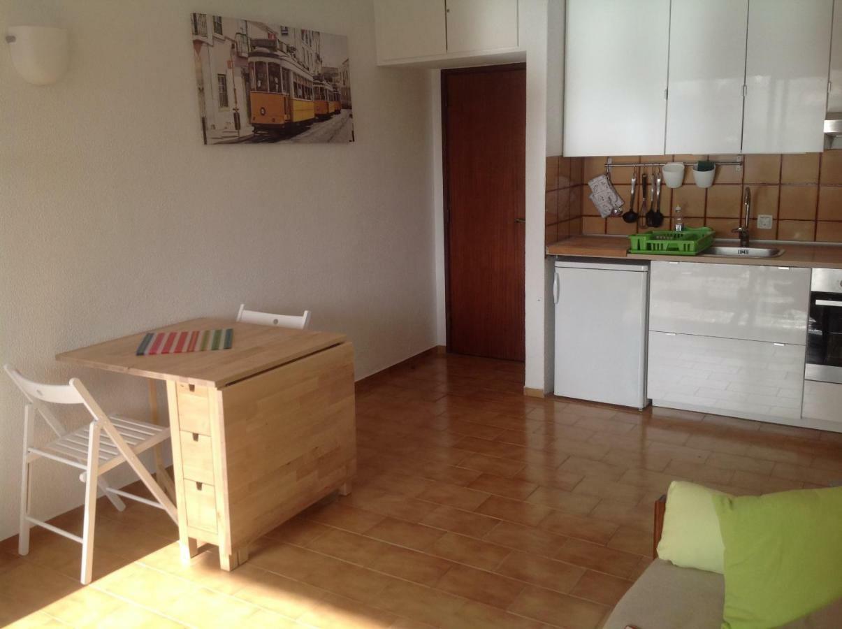 Beach Apartment... T1 With Swimming Pool Costa da Caparica Exterior photo